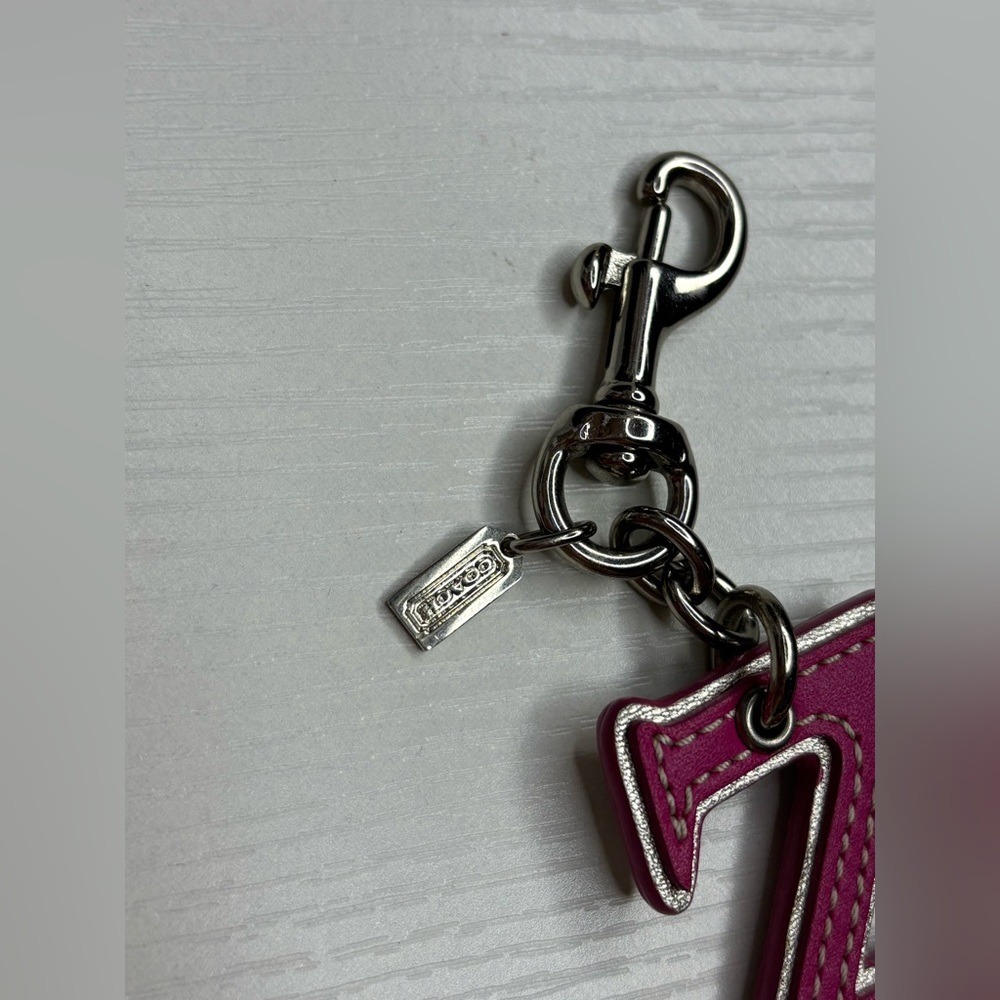Coach key fob features a letter "Z" charm NWOT - Picture 2 of 5